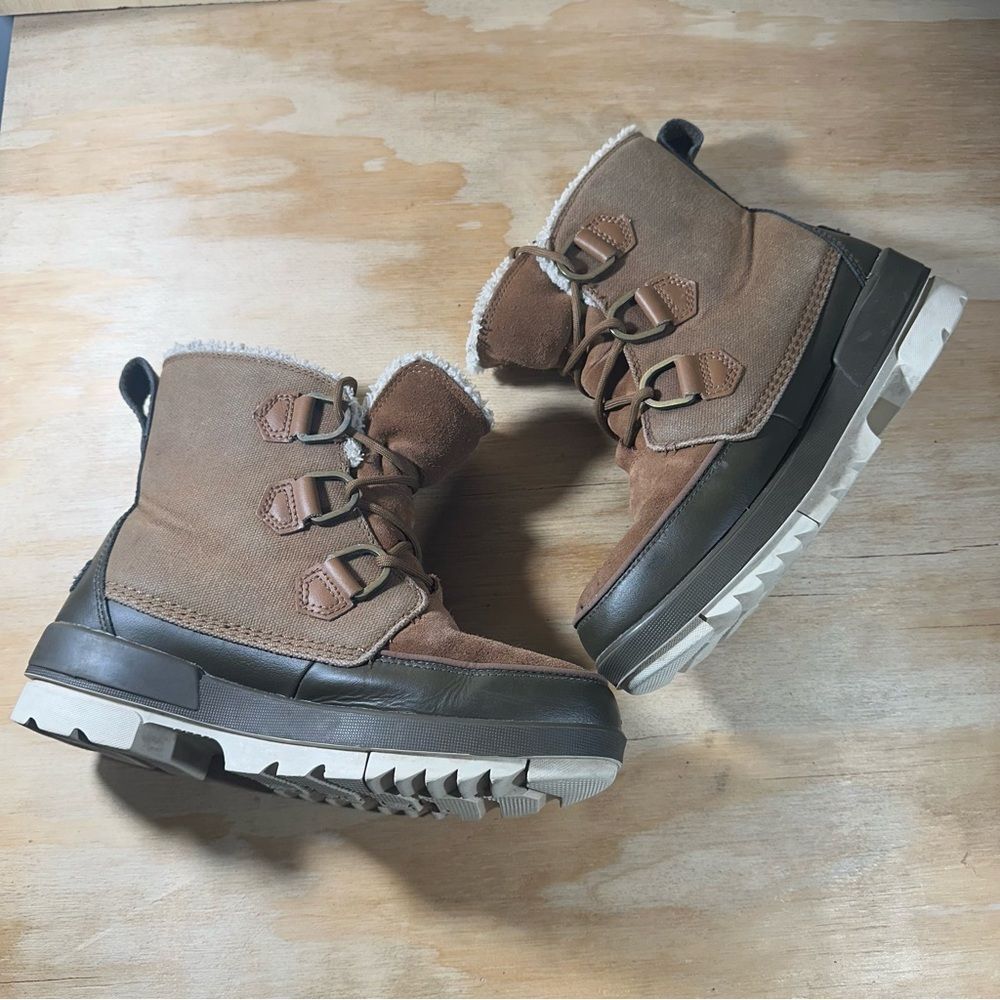Sorel Tan and Black Winter Boots  Women’s Size 7.5 - Picture 3 of 7